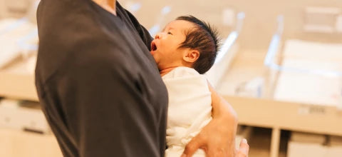画像：ベビールームでのお預かり風景
