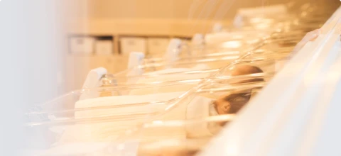 画像：ベビールームでのお預かり風景