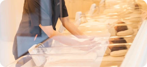 画像：ベビールームでのお預かり風景